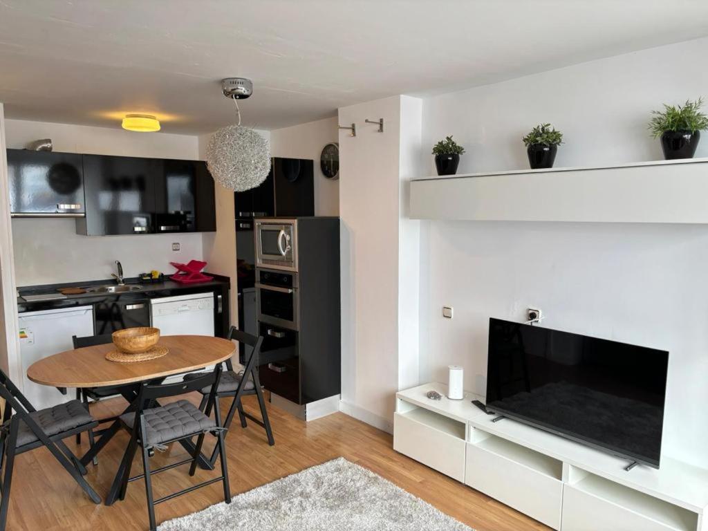 Apartamento แอสทุน ภายนอก รูปภาพ